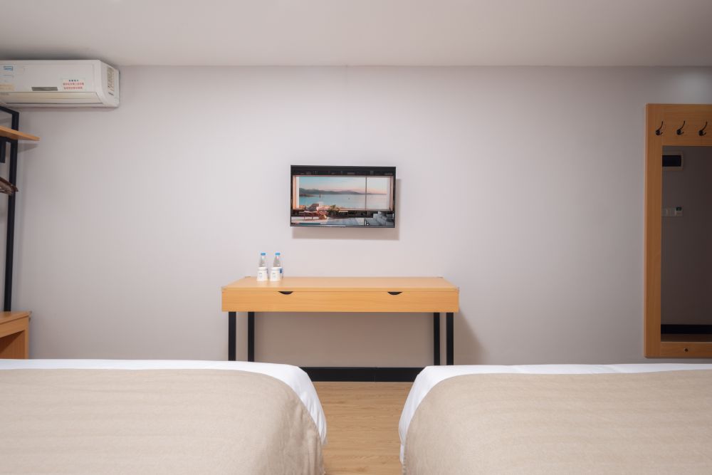 Deluxe Twin Room, Sanya Guanhailou Hotel 3*