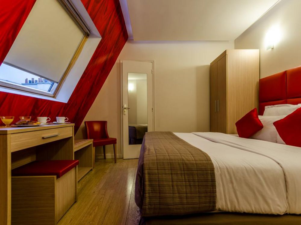 Dbl/ Twin Standard, Hotel Riviera Paris 3*