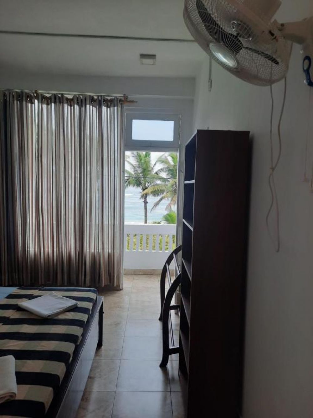 Deluxe Room A/C, White Surfing Habaraduwa 1*