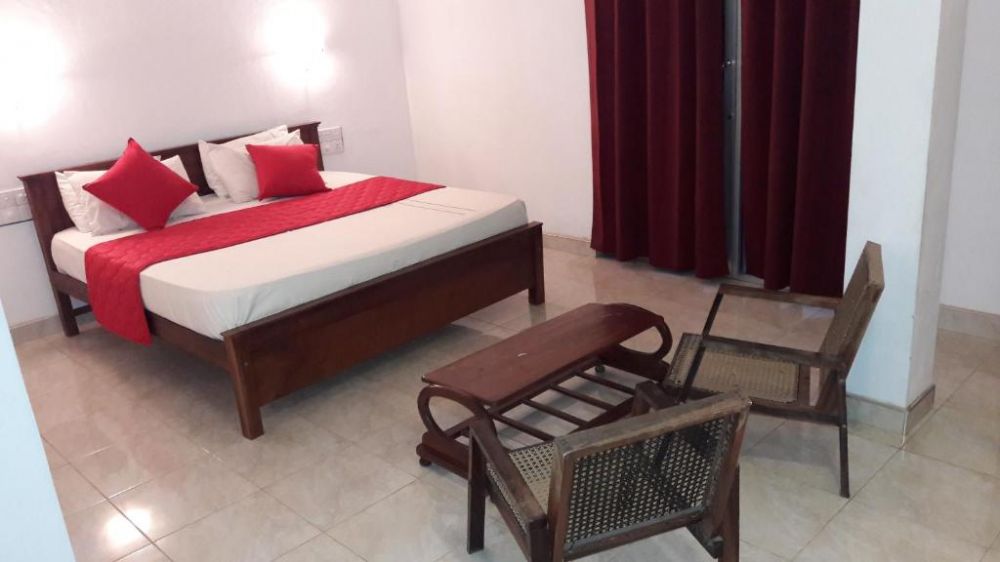 Standard Room A/C, New Rani Inn 2*