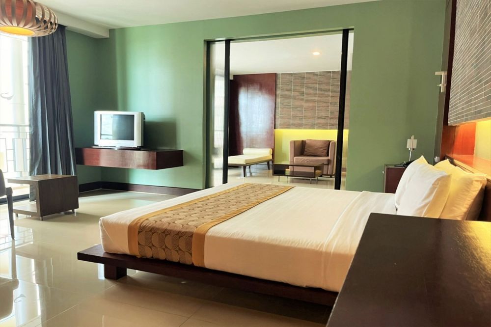 Mini Suite, Long Beach Garden Hotel 4*