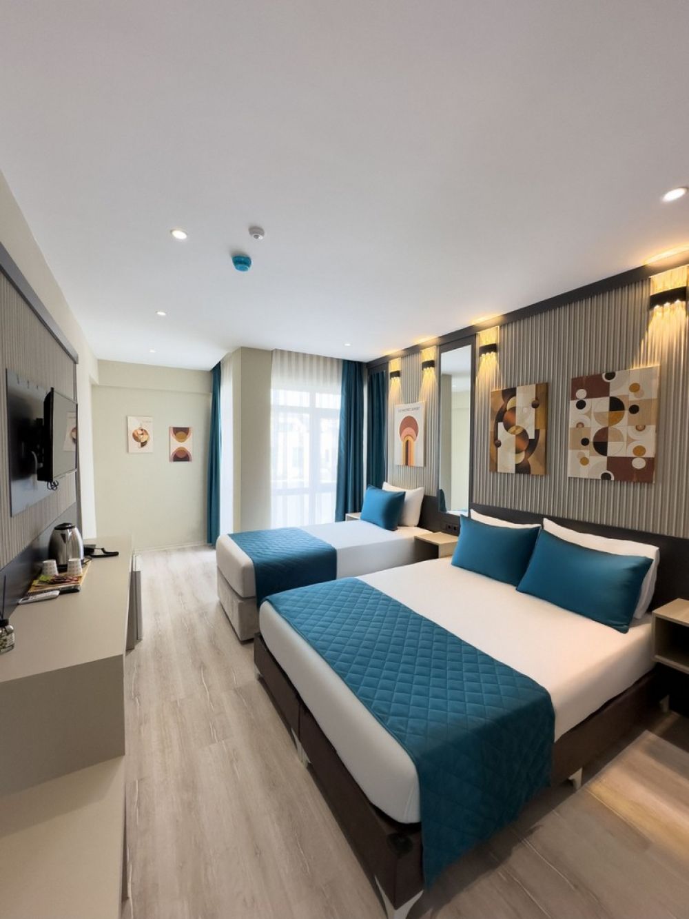 Family Room with/without balcony, Sky Luxe 3*