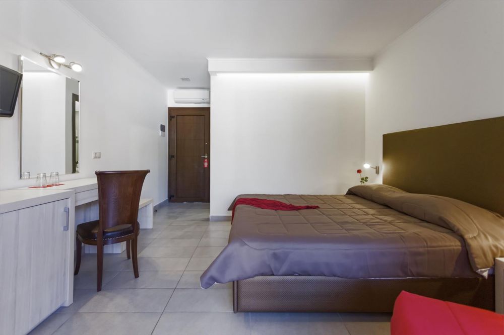 Deluxe Room/Deluxe SSV, Lagomandra Beach Hotel 4*