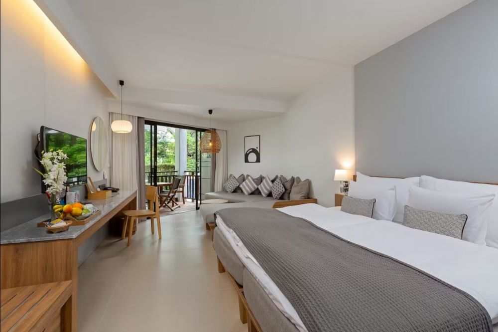 Royal Pool Access Studio, Sunwing Kamala Beach 4*