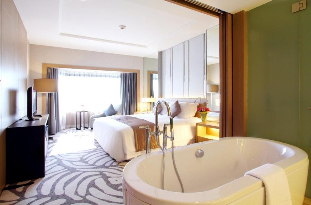 Superior Suite Club | Executive Suite Club, Centara Grand At Central Plaza Ladprao 5*