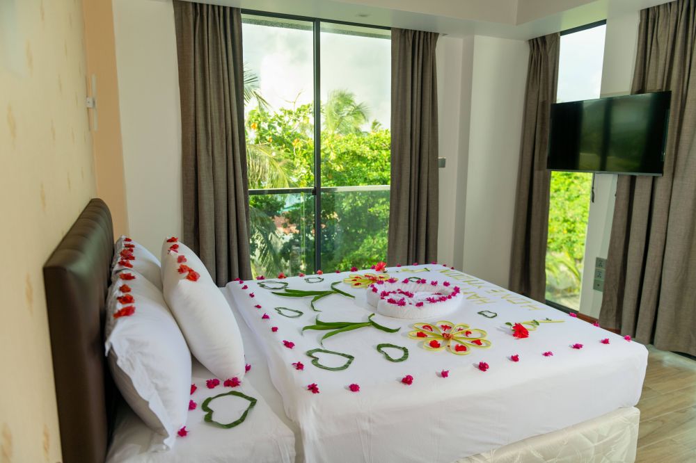 Deluxe Double Room with Balcony, Ari Grand 