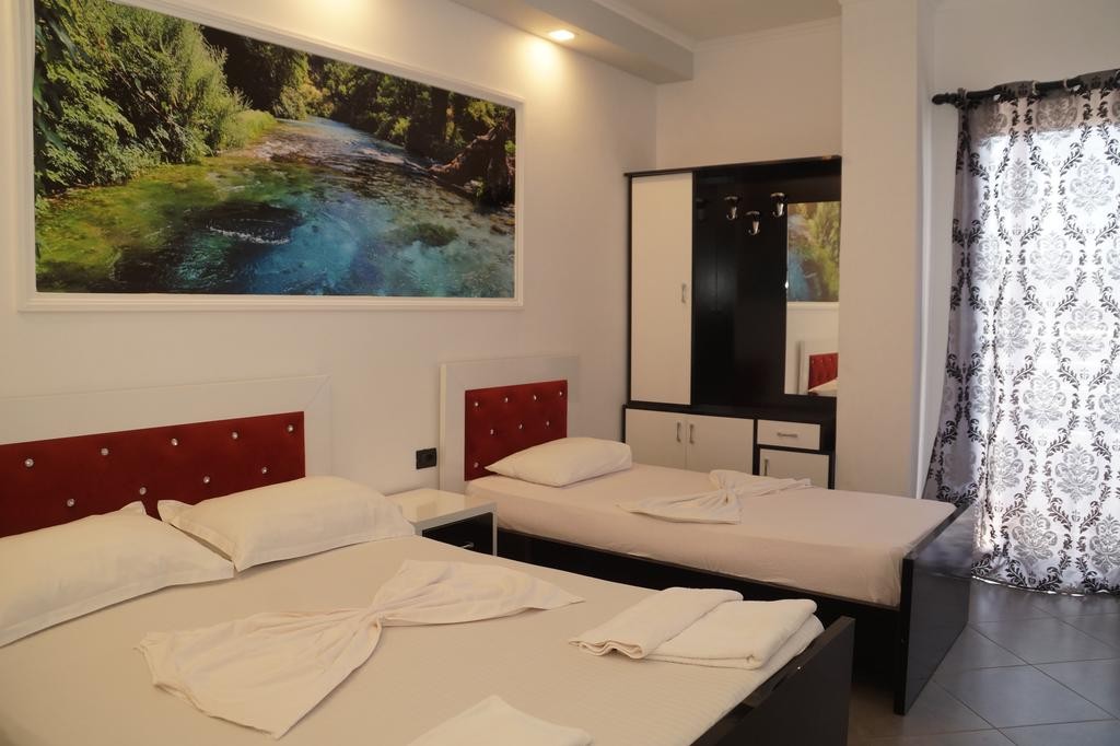 Triple Room, Ilio 3*