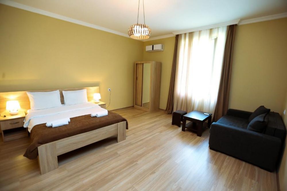 Double/Triple Room, Royal Palace Vashlovani 3*