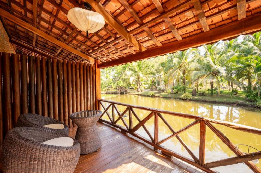 Deluxe Double Bungalow River View, Chez Carole Resort 3*