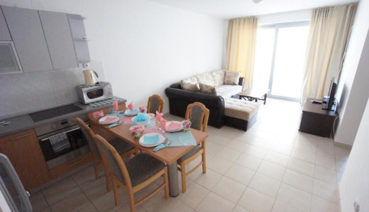 Apartment, Petrovac Bay 3*