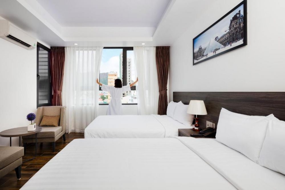 Deluxe CV/SV, La Casa Hotel Nha Trang 3*