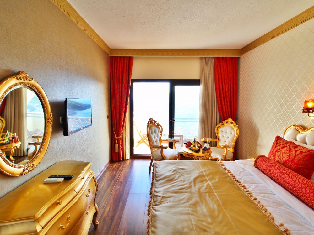 Suite, Azka Hotel 5*