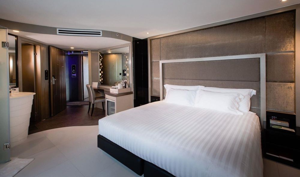 Deluxe CV/ PV Room, Azure Hotel Pattaya (ex.Centara Azure Hotel Pattaya) 4*