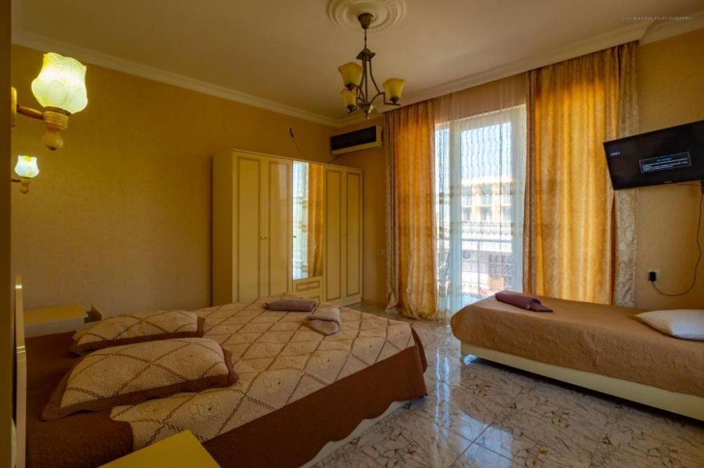 Luxe Yellow House, Seaside Kobuleti Hotel 3*