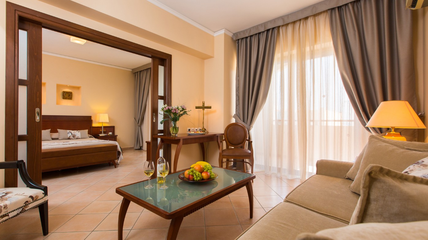 Suite, Theartemis Palace 4*