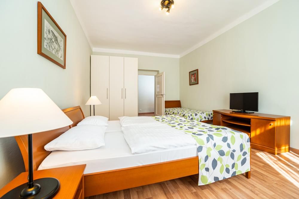 Family Apartment, Orion 3*