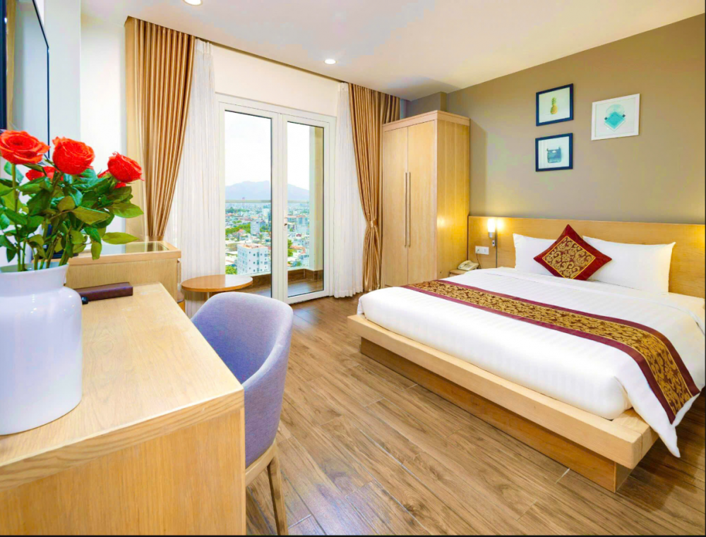 Deluxe City View, Gibson Hotel Nha Trang 3*