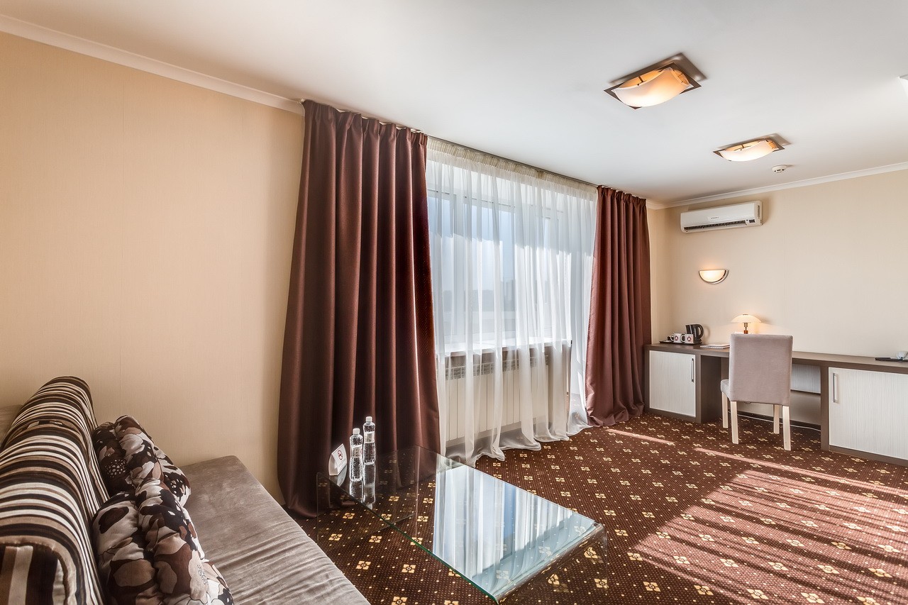 Suite, Братислава 4*