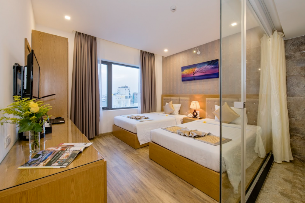 Superior, Helios Boutique 3*