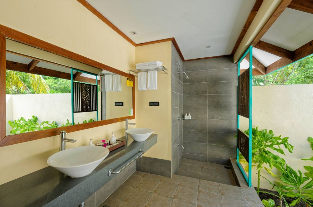 Sunset Beach Villa, Canareef Resort 4*