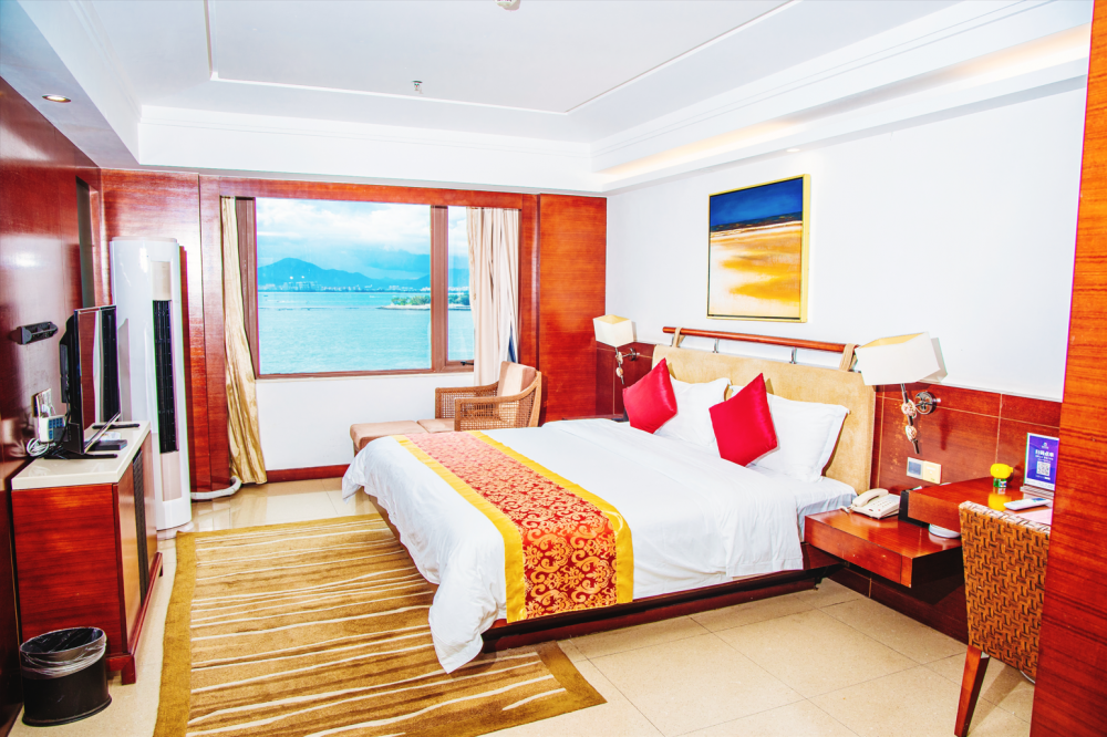 Deluxe Seaview Suite, Marina Spa Hotel Sanya 4*