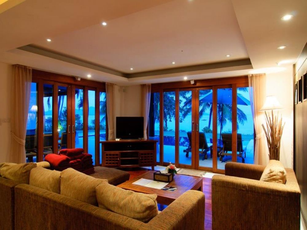 3 BR Grand Sea View Pool Villa, Barcelo Coconut Island (ex. The Village Coconut Island) 5*