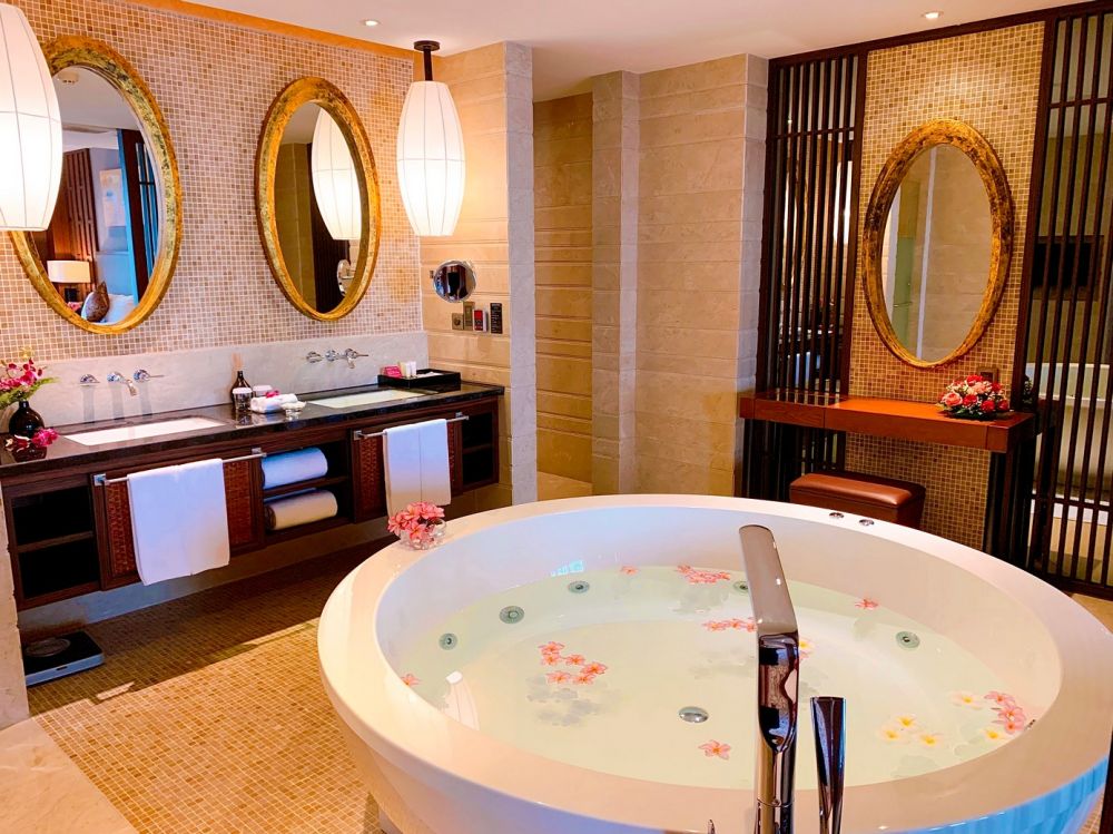 Executive Suite, Crowne Plaza Danang 5*