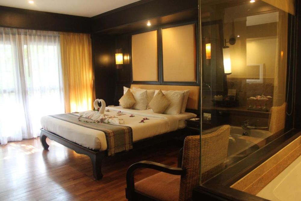 Deluxe Royal Wing, Mukdara Beach Villa & SPA 4*