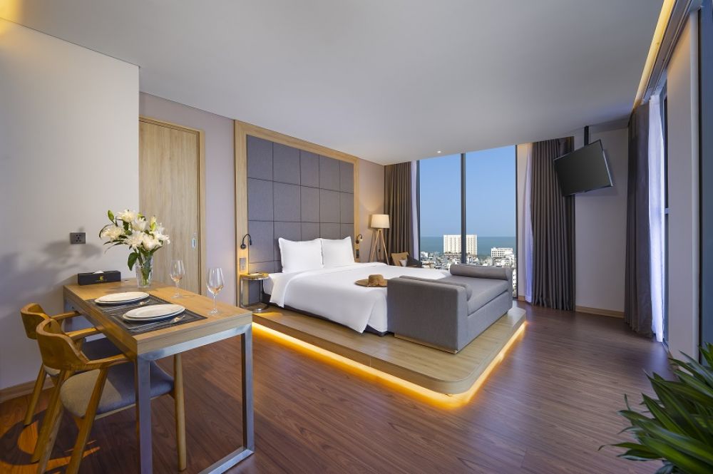 Sky Suite City View, Estrella Boutique Hotel 3*