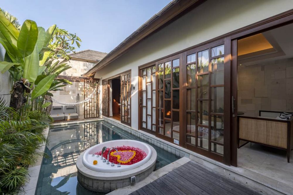 Royal 1BR Villa with Private Pool and Jacuzzi, Asvara Villa Ubud by iNi Vie Hospitality 5*