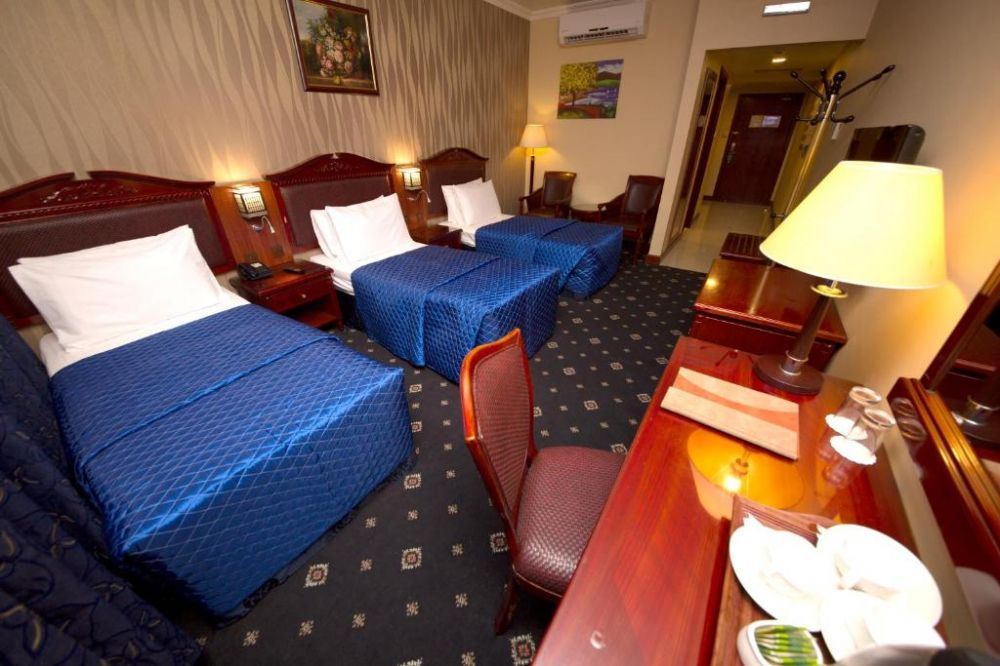 Deluxe Room, Mount Royal Hotel 2*