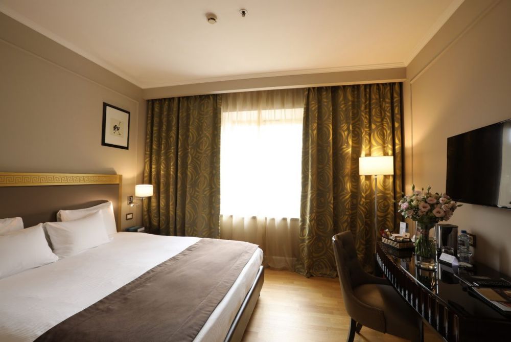 Large Room, Grand Hotel Yerevan 5*