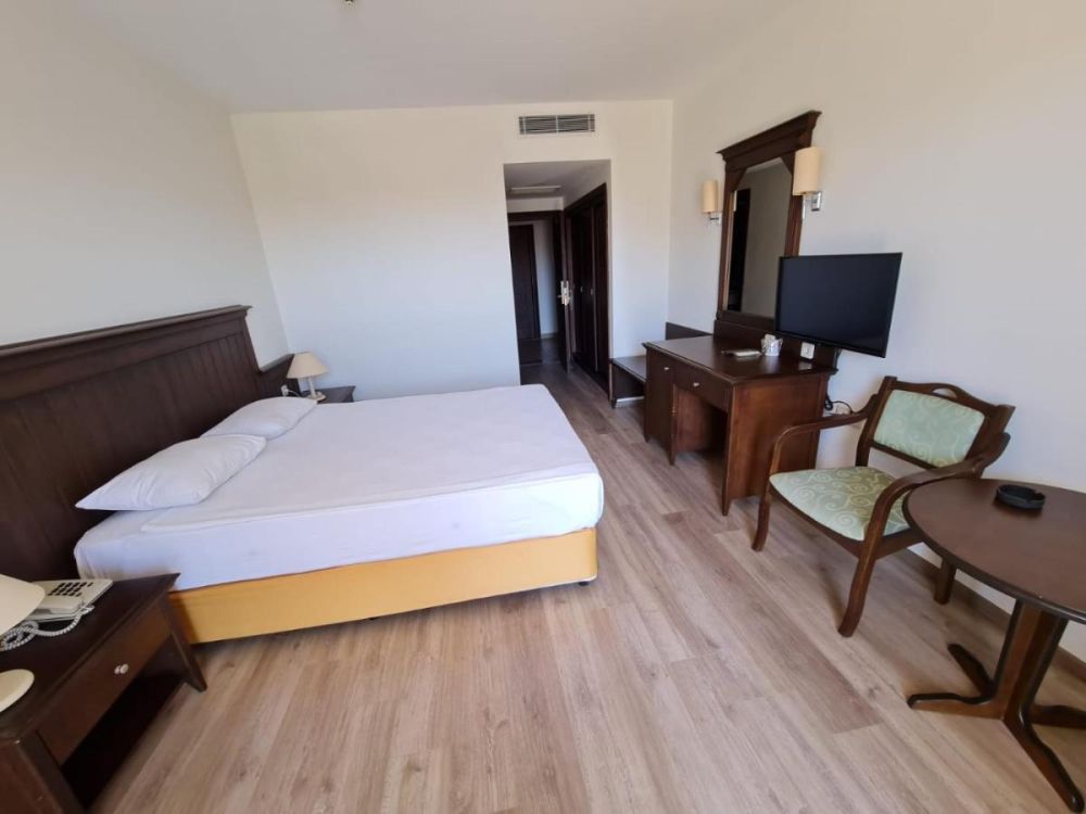 Standard Room, Palm Dor 4*