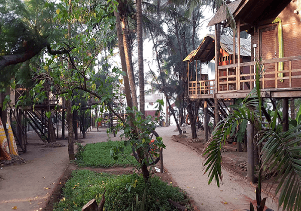 Treehouse Huts On The Beach With Attached Toilet/Bathroom AС, Goan Cafe Beach Resort 3*