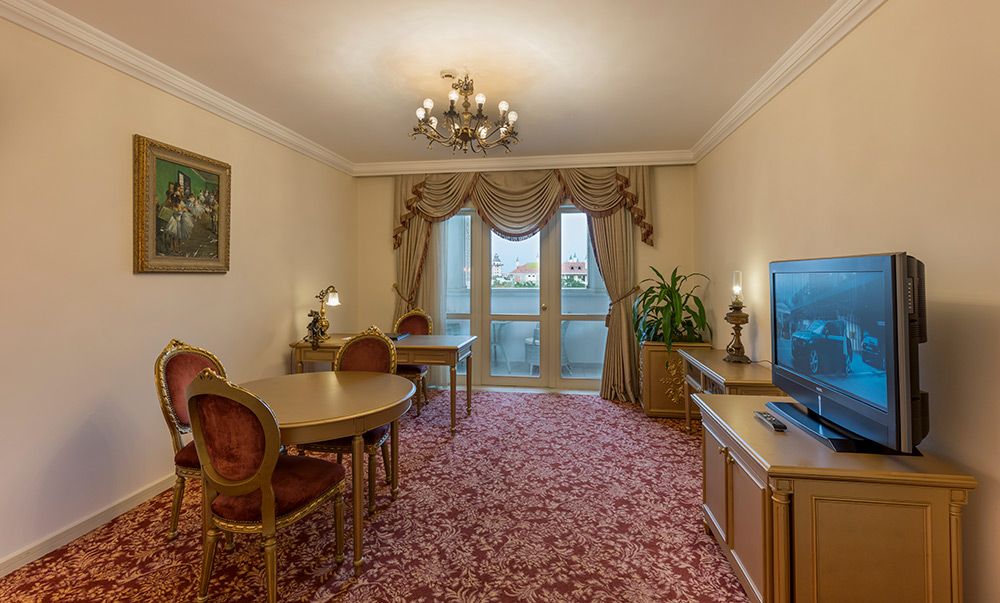 Royal King Suite Room, Asteria Hotel Kremlin Palace 5*