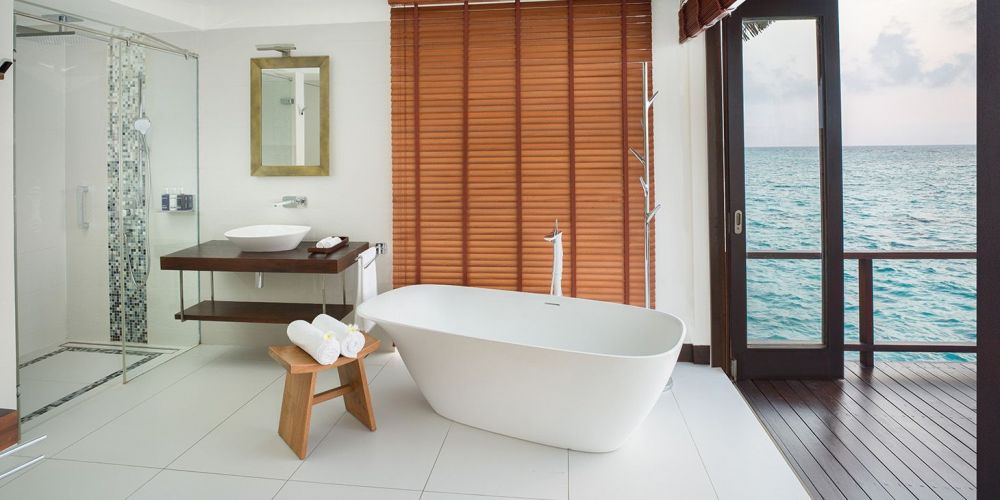 Overwater Ocean Suites with Infinity Pool (18+), Heritance Aarah 5*