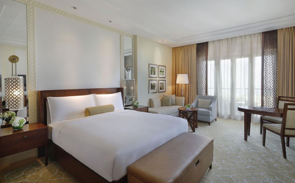 Deluxe Room, The Ritz-Carlton, Dubai JBR 5*