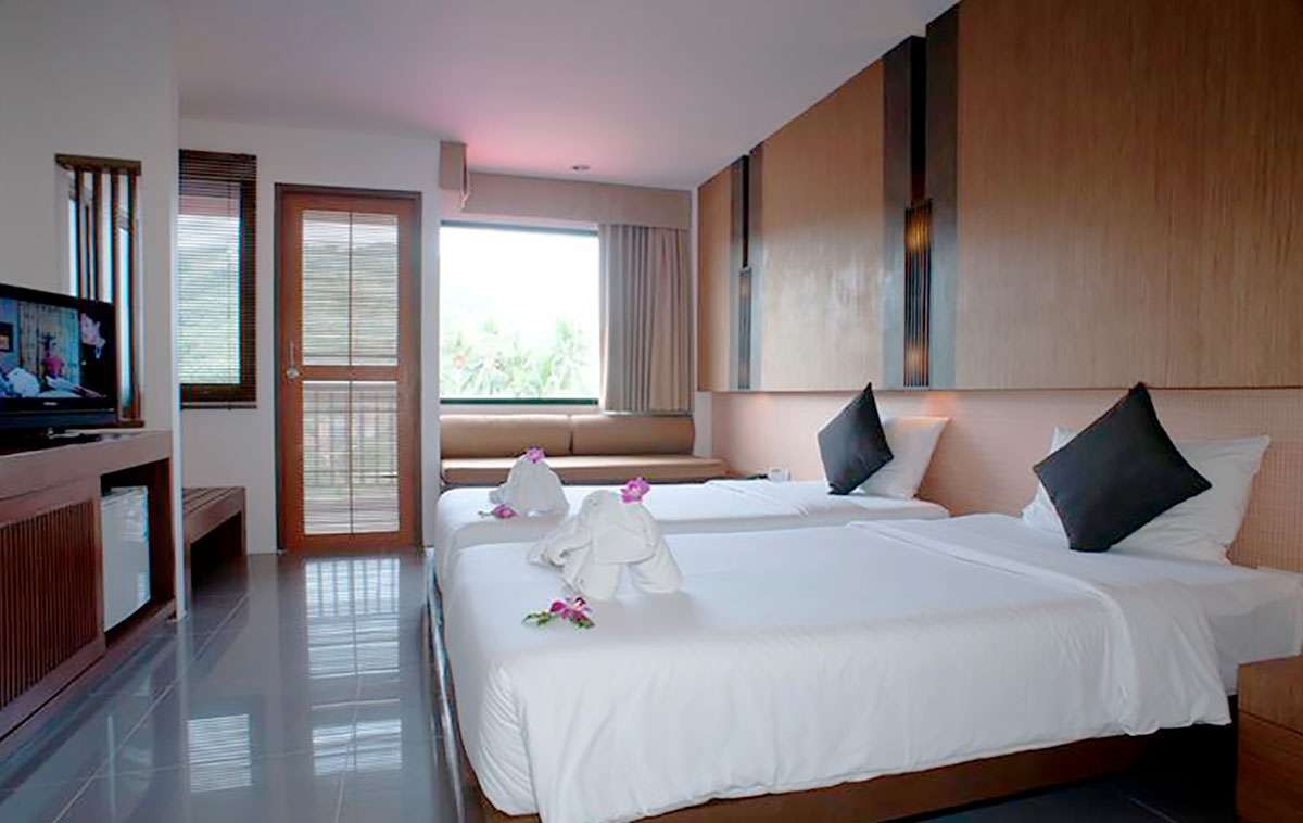 Grand Deluxe, Peach Blossom Resort 4*