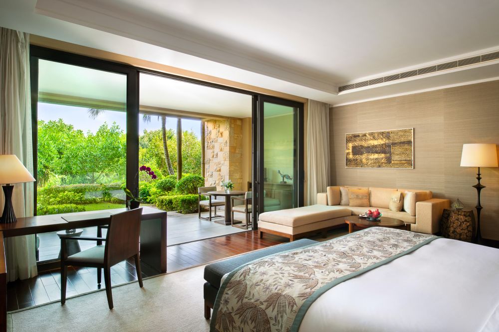 Oasis Room, Raffles Hainan Clear Water Bay 5*