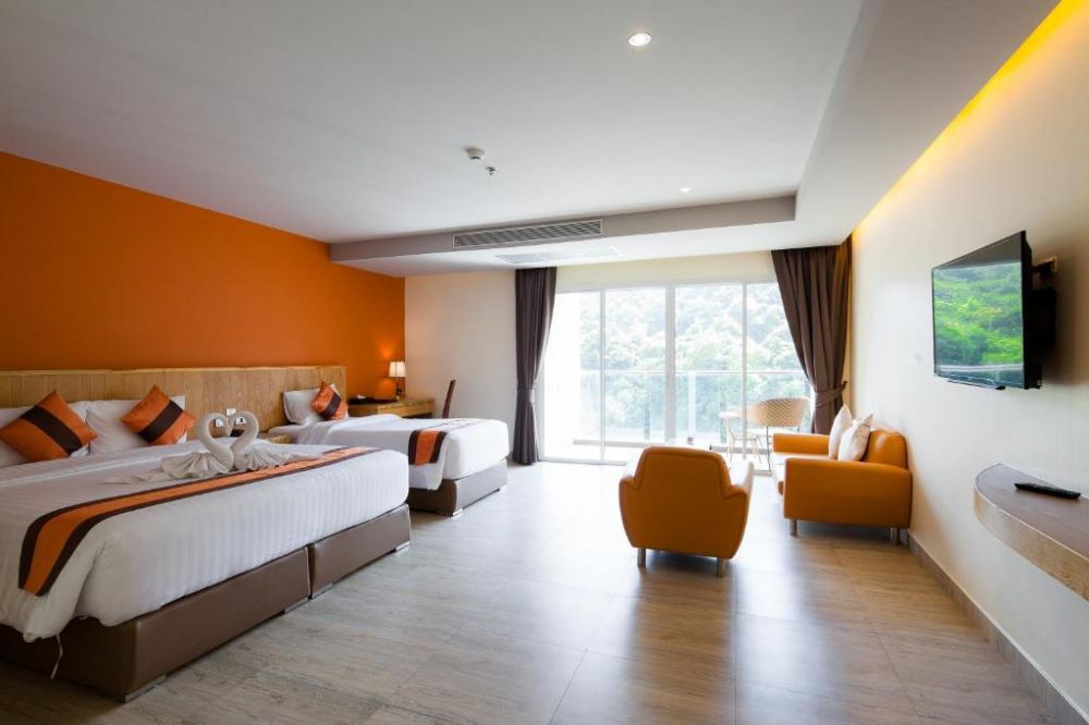 Triple Room, Balihai Bay Pattaya 3*