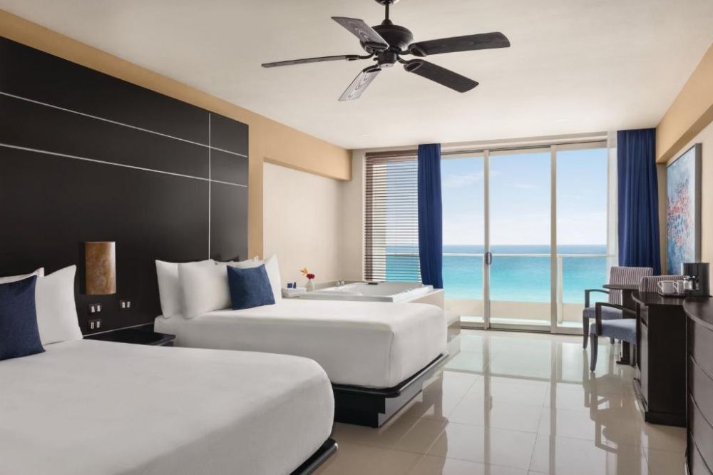 Premium Suite with Jacuzzi, Seadust Cancun Family Resort 5*