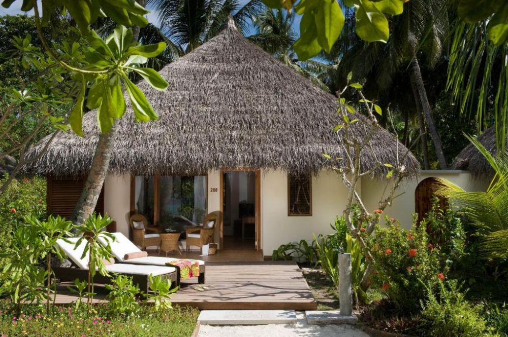 Deluxe Beach Villa, Kuramathi Maldives (ex. Kuramathi Island Resort) 4*