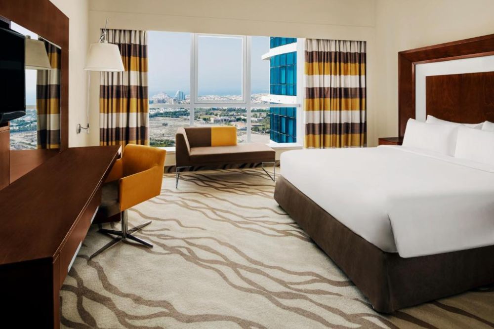 Executive Room, Novotel Dubai Al Barsha 4*