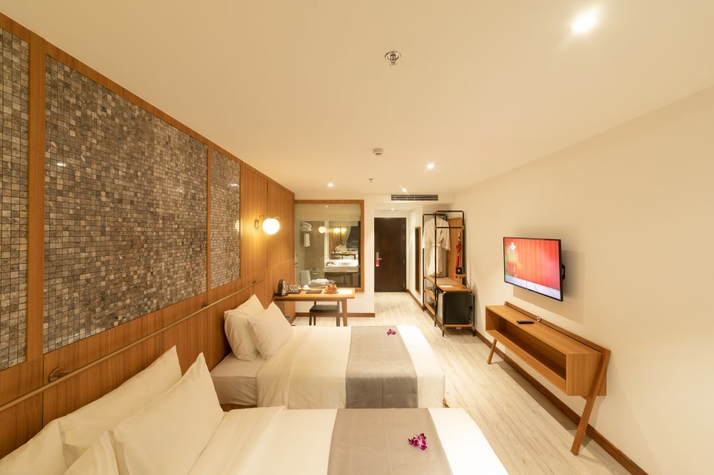 Deluxe Triple Room, Majestic Premium Nha Trang 4*