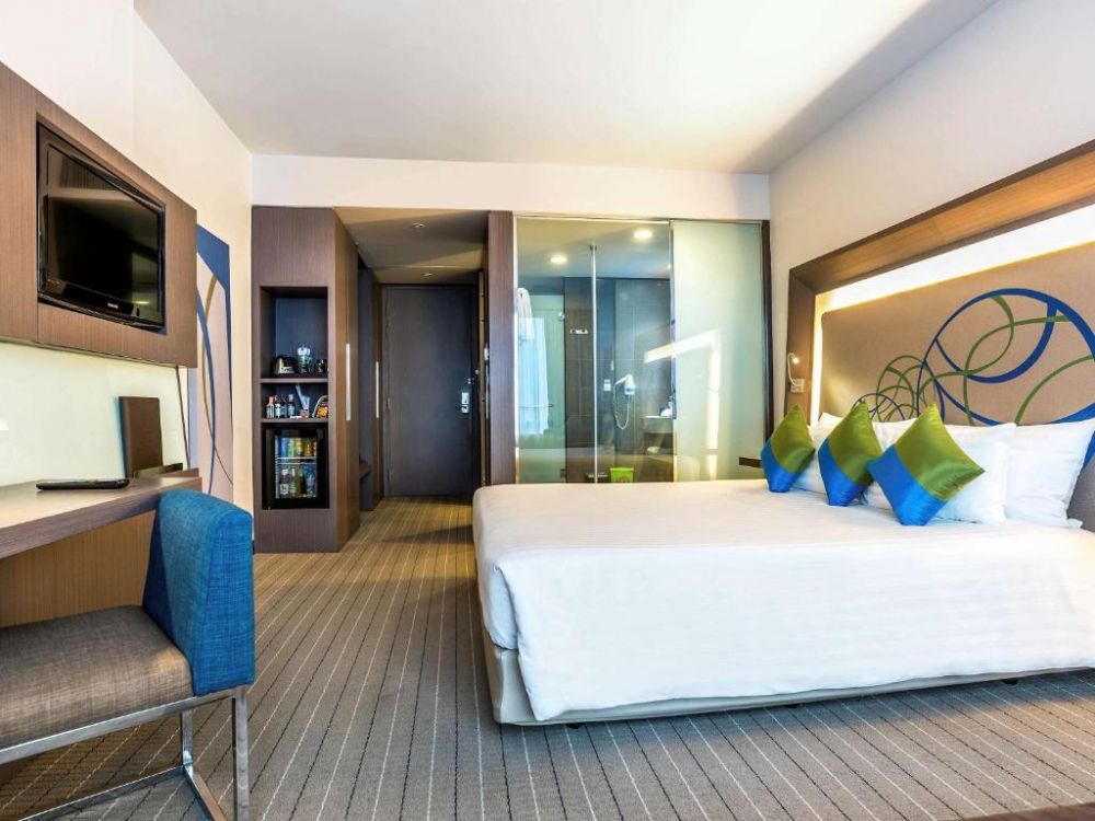 Superior Room, Novotel Bangkok Ploenchit Sukhumvit 4*