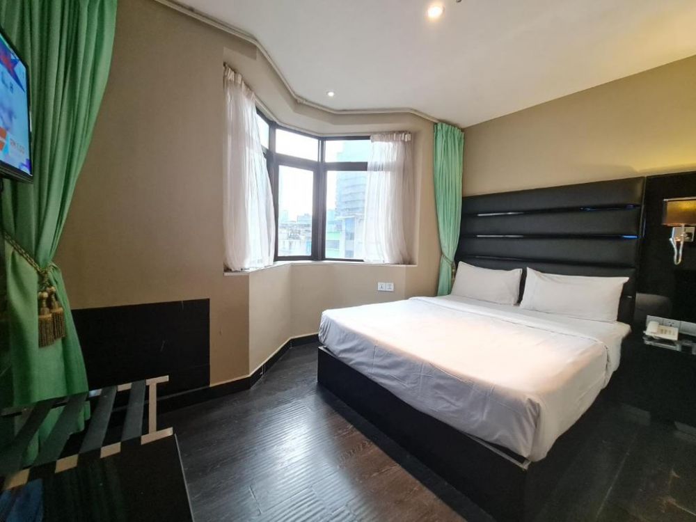 Deluxe Star, Arenaa Star Hotel 3*