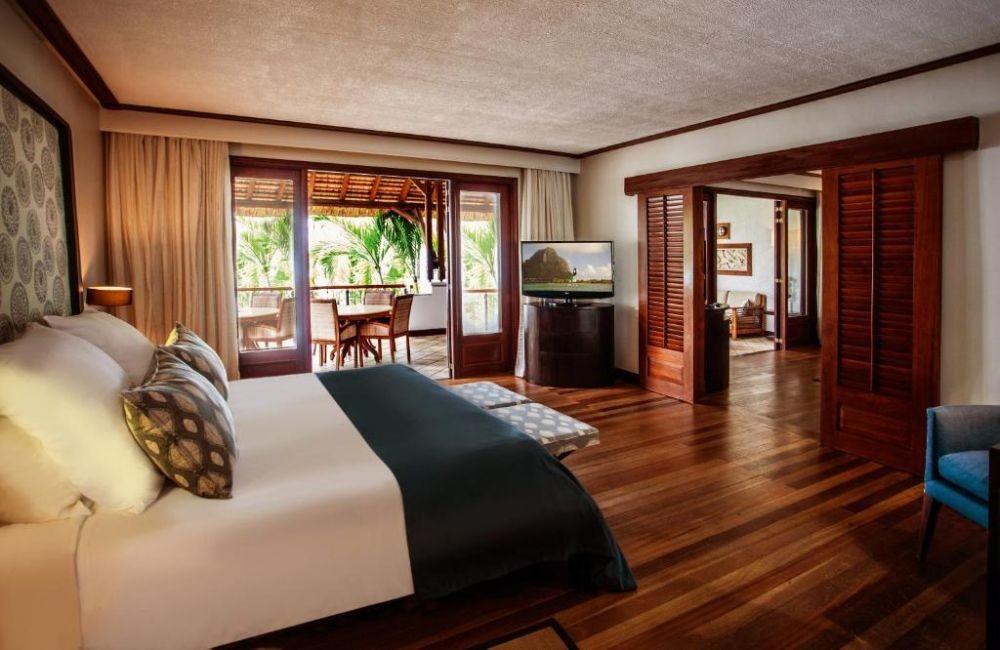 Senior Suite Beachfront, Paradis Beachcomber Golf Resort & Spa 5*