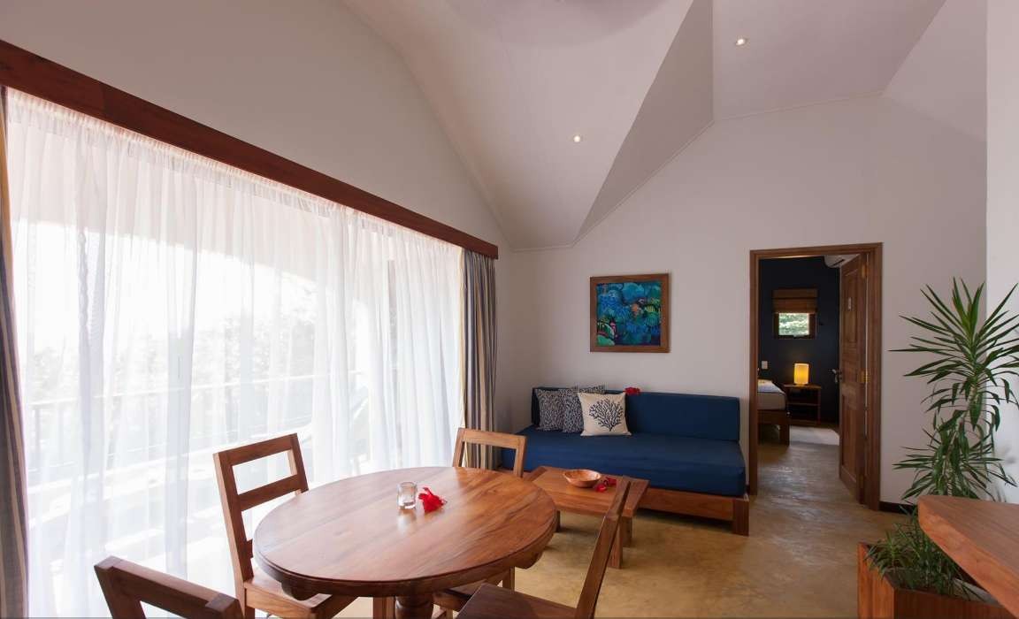 Ocean View Loft Apartment, L’hirondelle Self Catering Guesthouse 