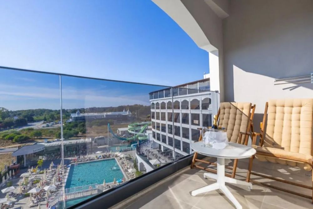 Standard Superior Pool View, Side Moon Palace Hotel 5*