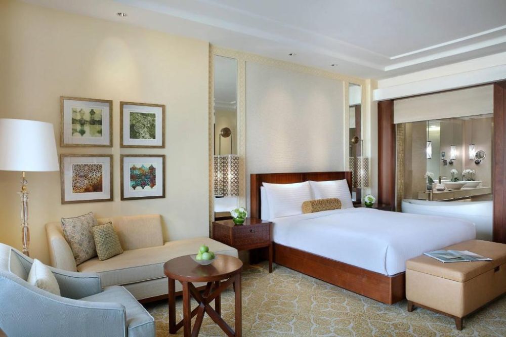 Family Room, The Ritz-Carlton, Dubai JBR 5*